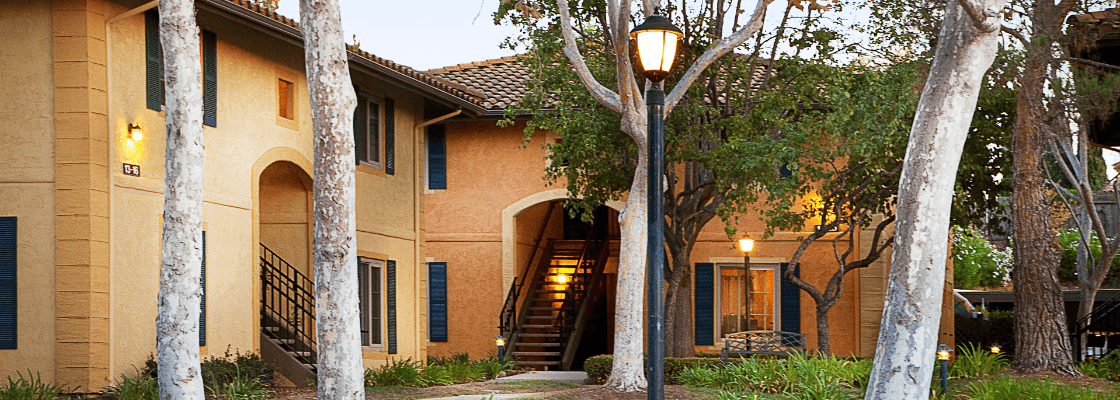 521 N. La Cumbre Exterior
